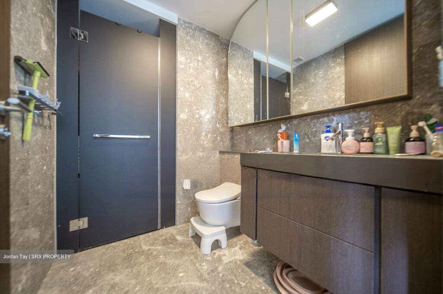 Avenue South Residence (D3), Apartment #453391341